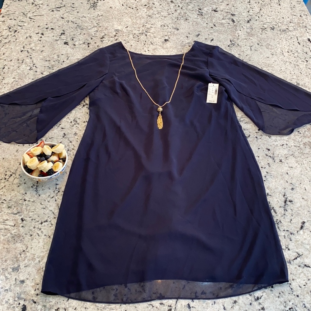 Dressbarn Woman’s Blue dress 4-16 size 6 New